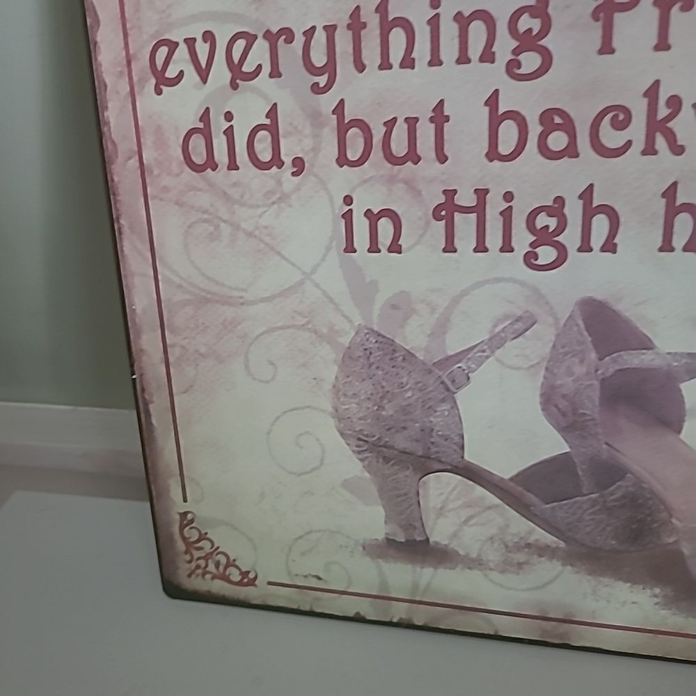 Gingerbread Roger's Sign - Picture 4 of 8